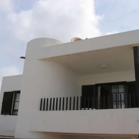Puerto Del Carmen Sleeps 6 Pool Wifi